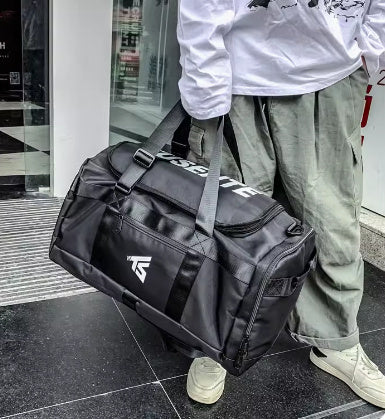 Hand-carrying Lightweight Waterproof Travel, Multi-functional Gym Bag. WAS £35 NOW £25 ONLY.