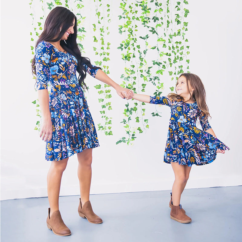 Blue floral knee-length parent-child skirt