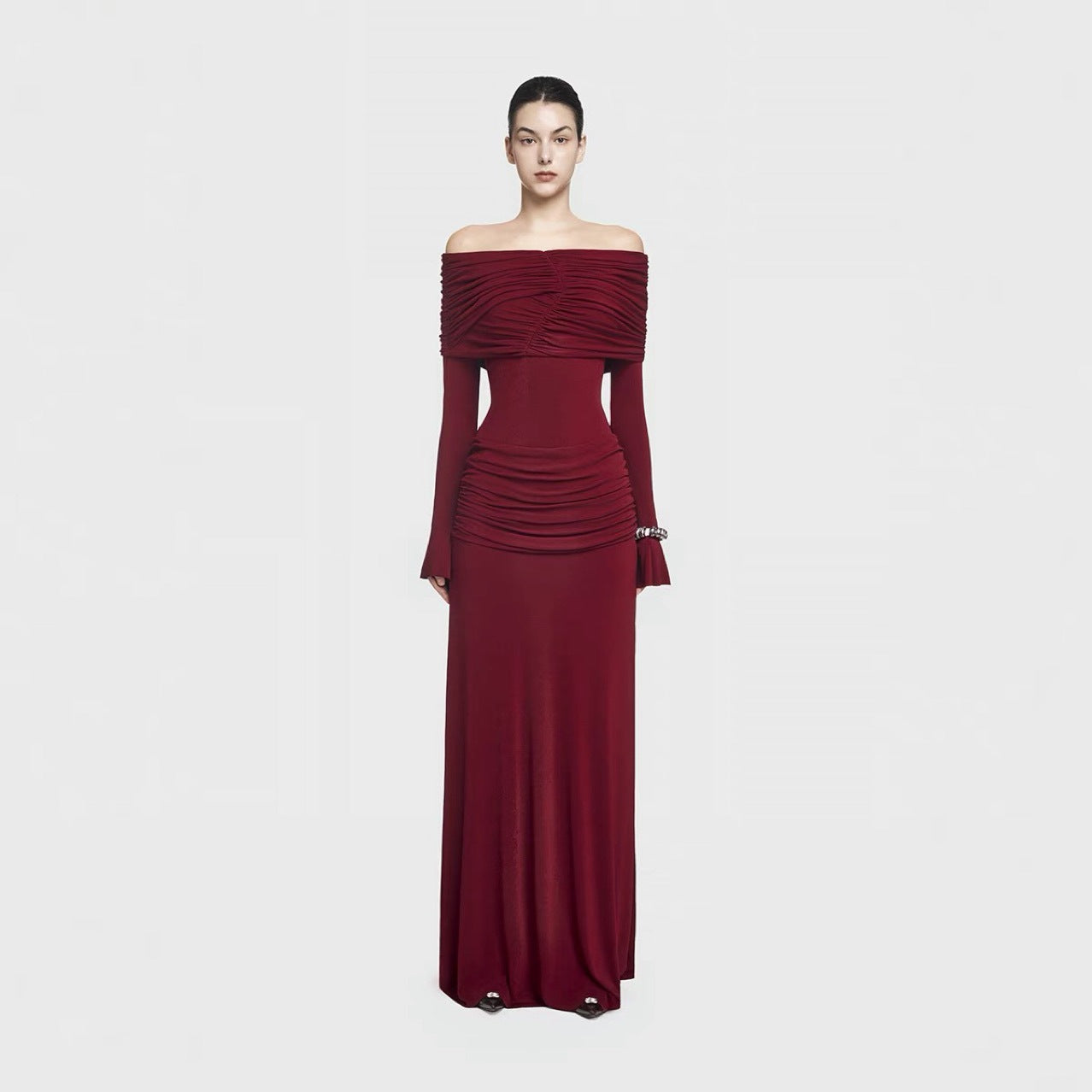 Vietnam Niche Design 2025 SS Solid Color Knitted Shoulder Long Sleeve Pleated Long Dress Dress
