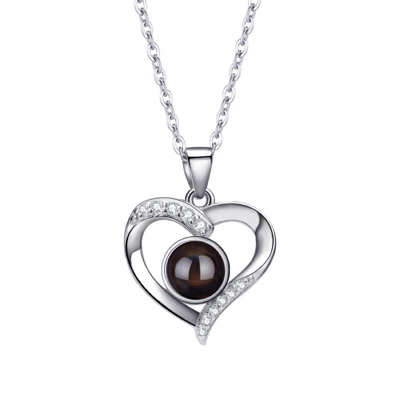 Amazon New Love Heart-shaped Projection Necklace Female 100 Languages Color Photo Customization Family Photo Graduation Photo