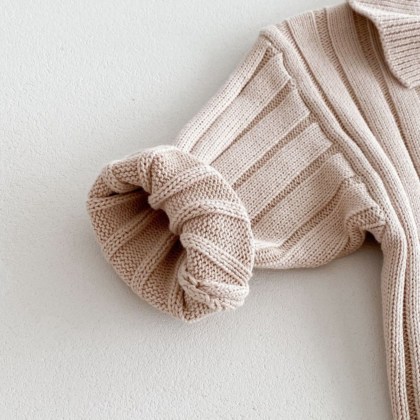 Autumn New 1-8 Years Old Children's Korean Sweater Suit Joker Small Lapel Knitted Men's And Women's Children's Pants Two-piece Set