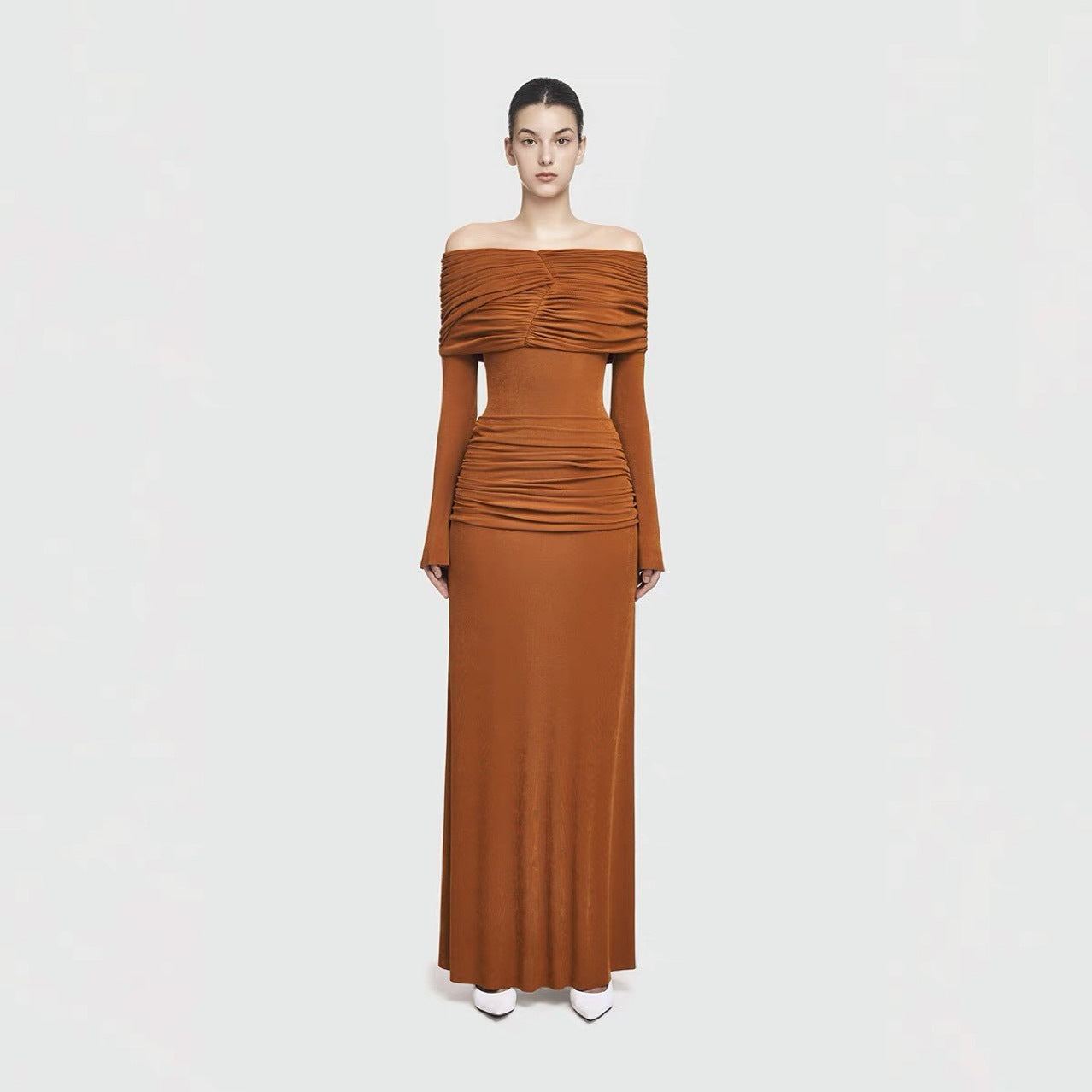 Vietnam Niche Design 2025 SS Solid Color Knitted Shoulder Long Sleeve Pleated Long Dress Dress