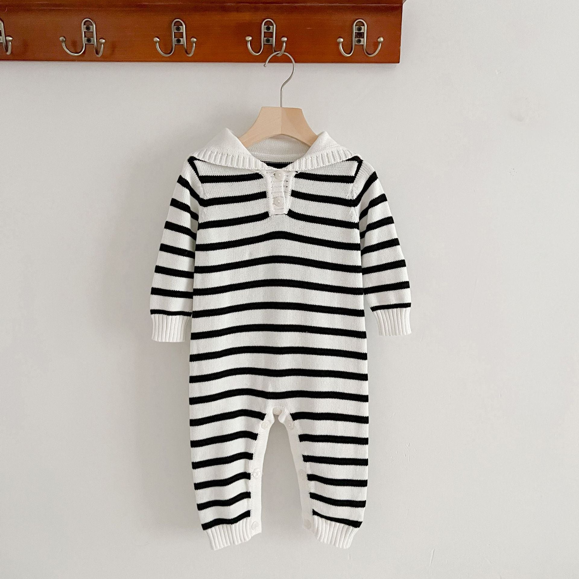 Korean Style Autumn Baby Boys&#039; Romper Fashionable Loose Navy Collar Knitted Striped Romper For One Year Old
